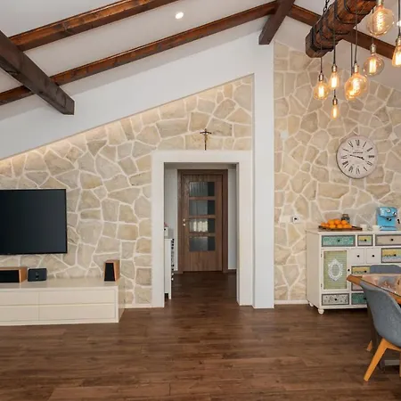 Villa Faraway *
