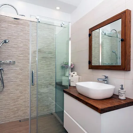 빌라 Faraway 시베니크